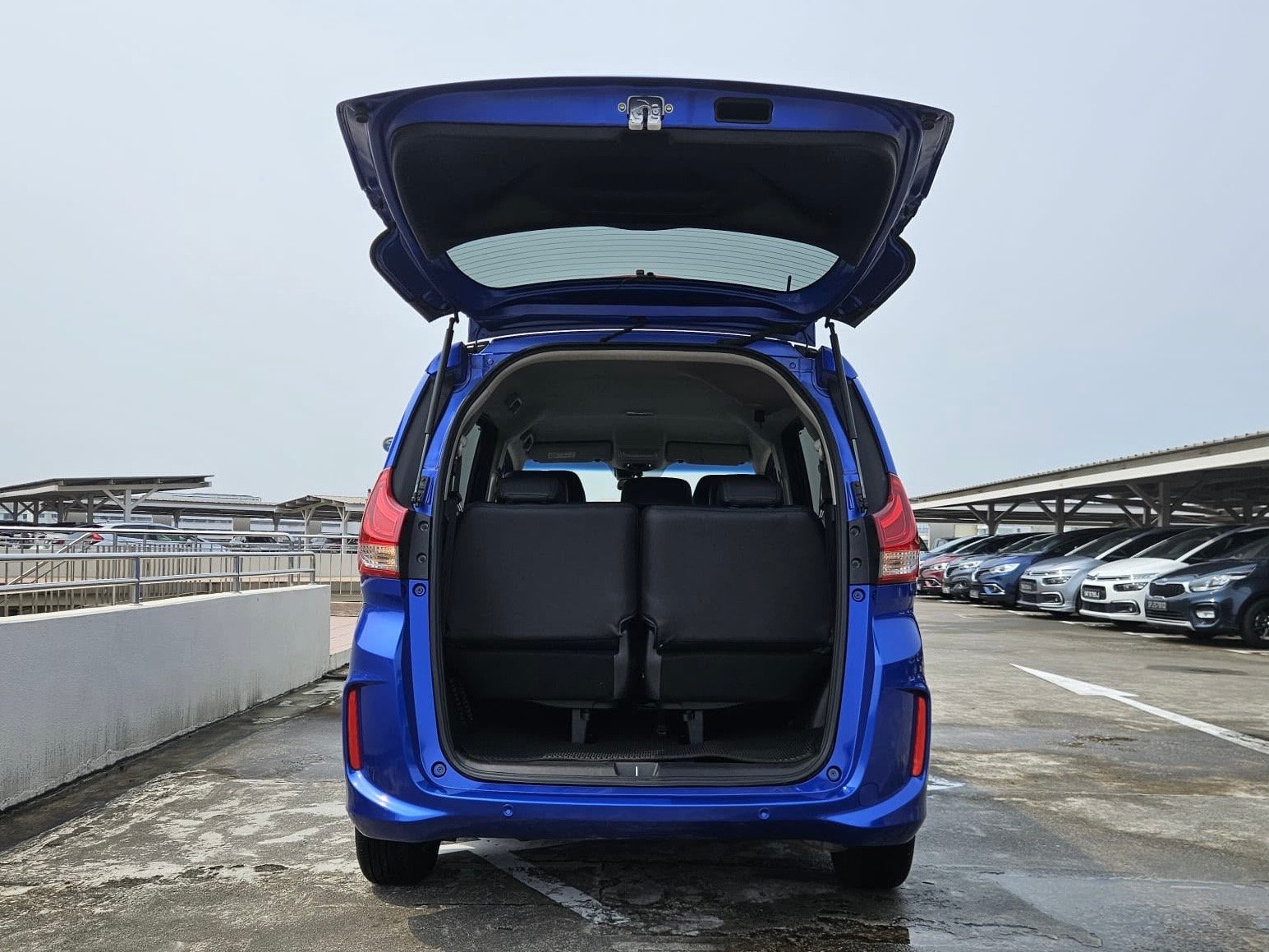 Honda Freed Hybrid 1.5 G photo 10